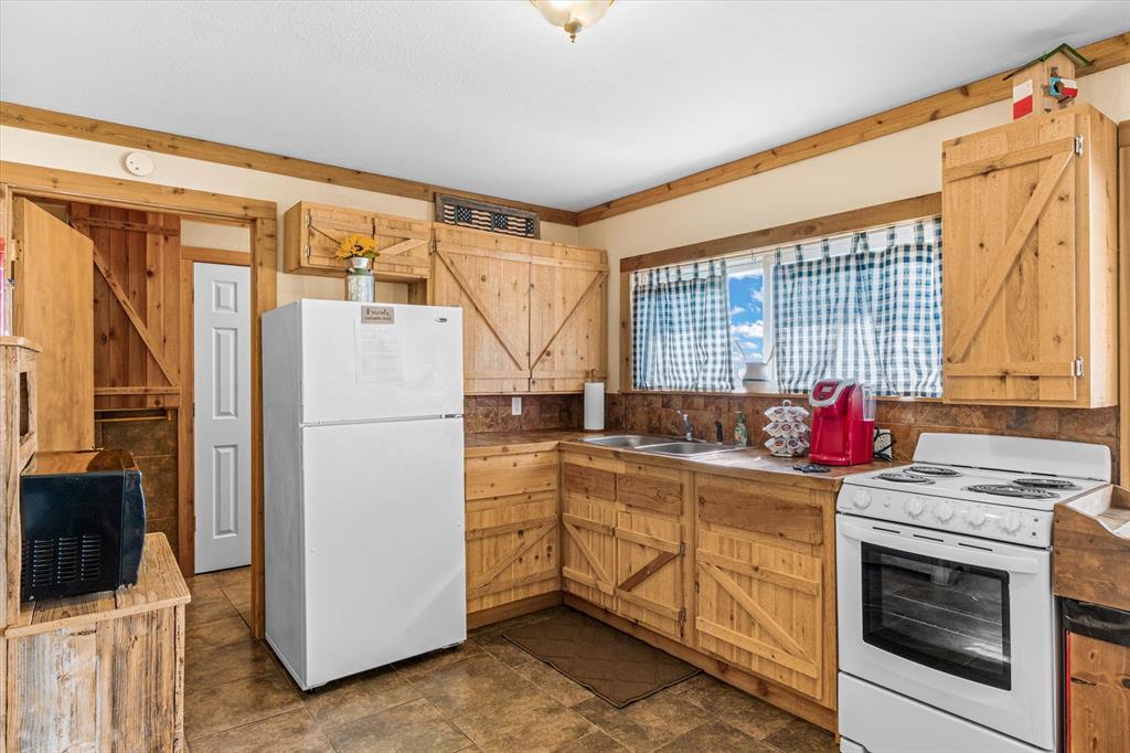 William C Anderson Surv Abs #5 - Residential Income