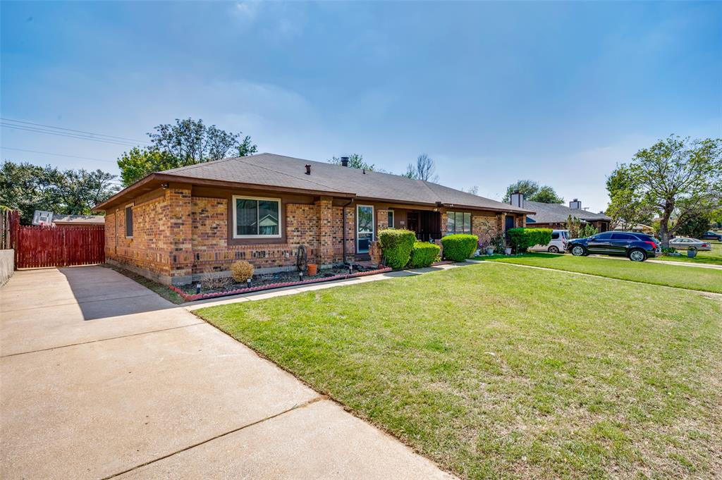 109 Hickory Springs Drive