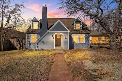 2115 Roanoke Avenue Dallas TX 75235