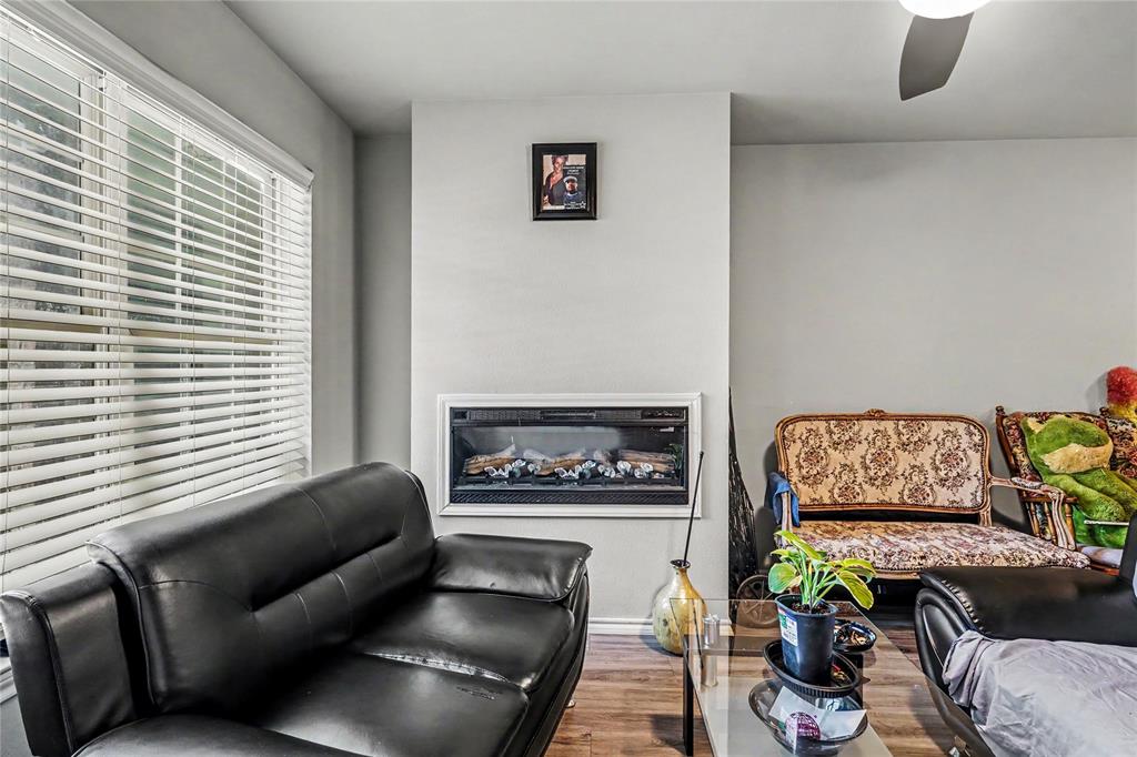 Sable Ridge Condos Ph 01-06 - Residential