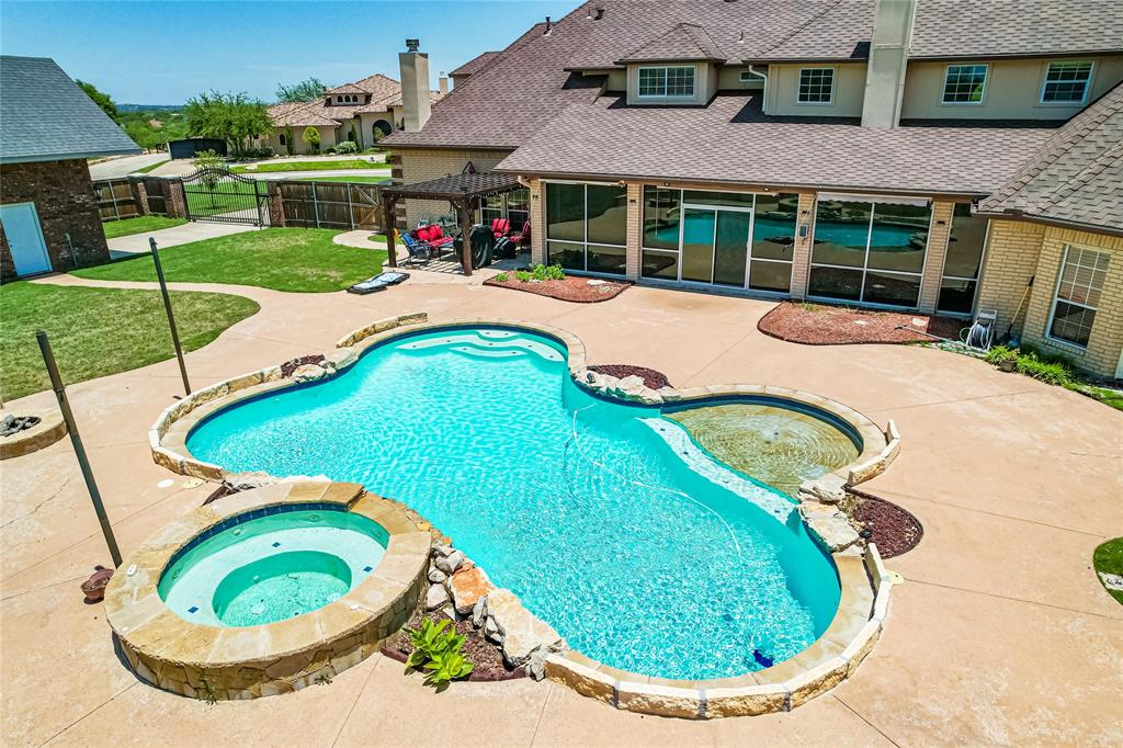 1201 Saddle Lakes Drive