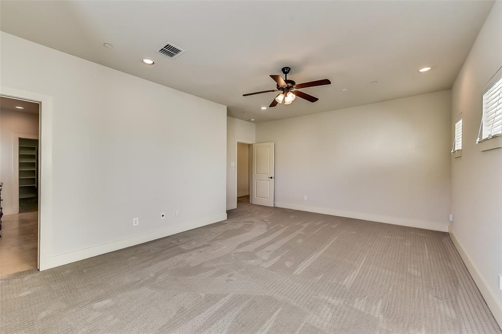 4111 Rawlins Street 404