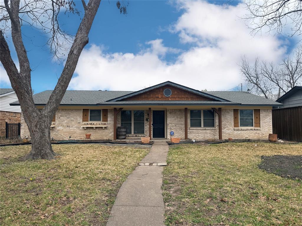 2004 Eastbrook Circle