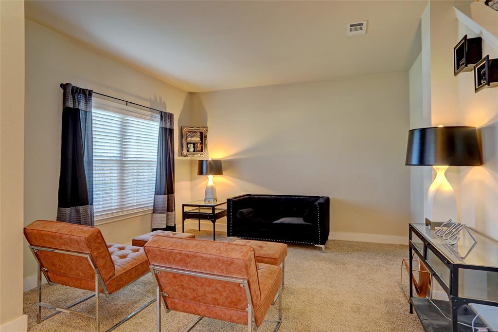 1316 Taren Trail