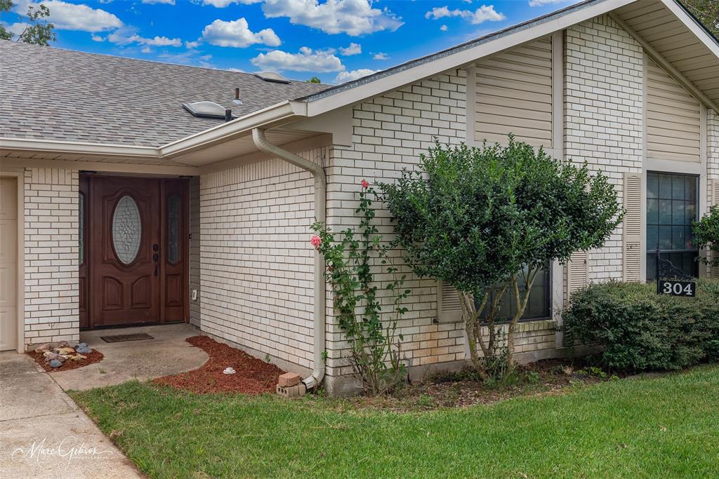 Bossier City, Louisiana 71111, United States, 4 Bedrooms Bedrooms, ,2 BathroomsBathrooms,Residential,Active,225106