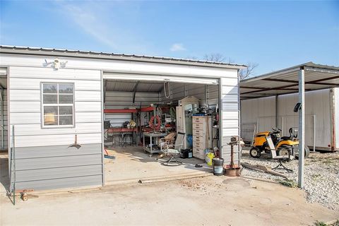 Tiny photo for 176 Graydon Road, Whitesboro, TX 76273 (MLS # 21197109)