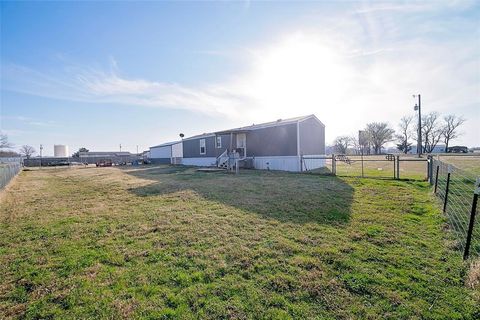 Tiny photo for 176 Graydon Road, Whitesboro, TX 76273 (MLS # 21197109)
