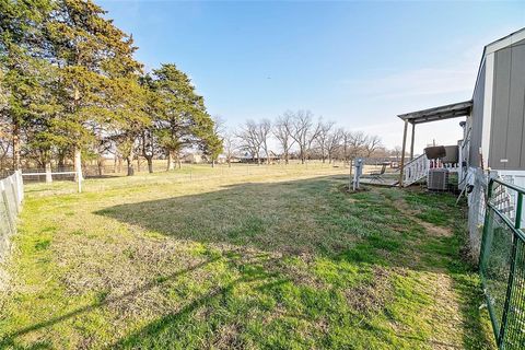 Tiny photo for 176 Graydon Road, Whitesboro, TX 76273 (MLS # 21197109)