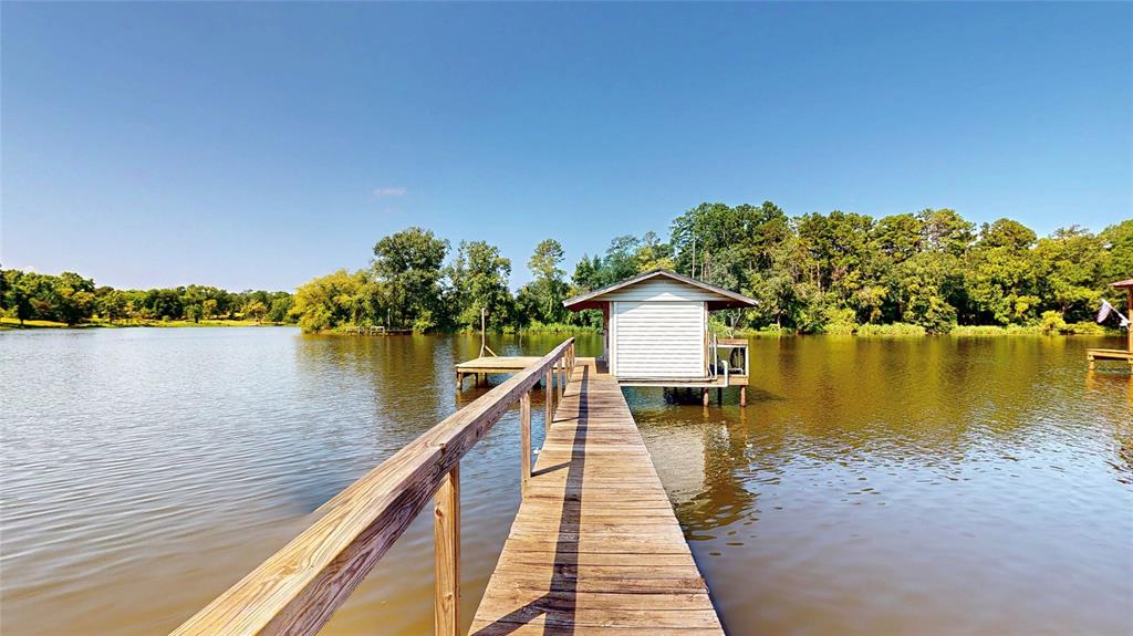 Stone Chimney Cove - Residential