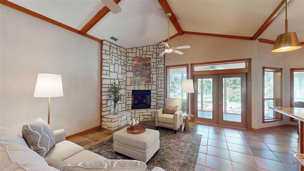 Stone Chimney Cove - Residential