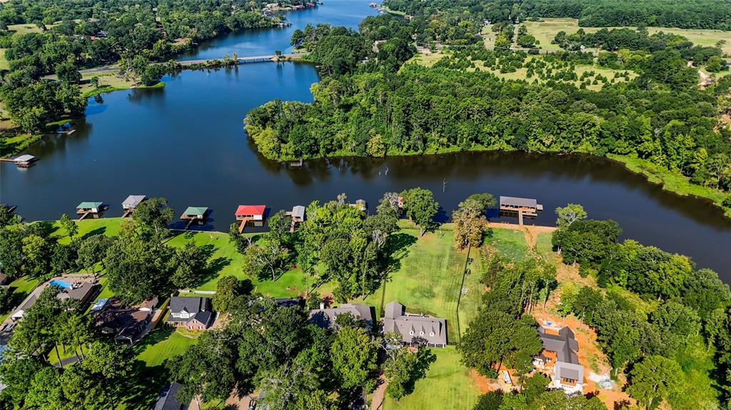 Stone Chimney Cove - Residential