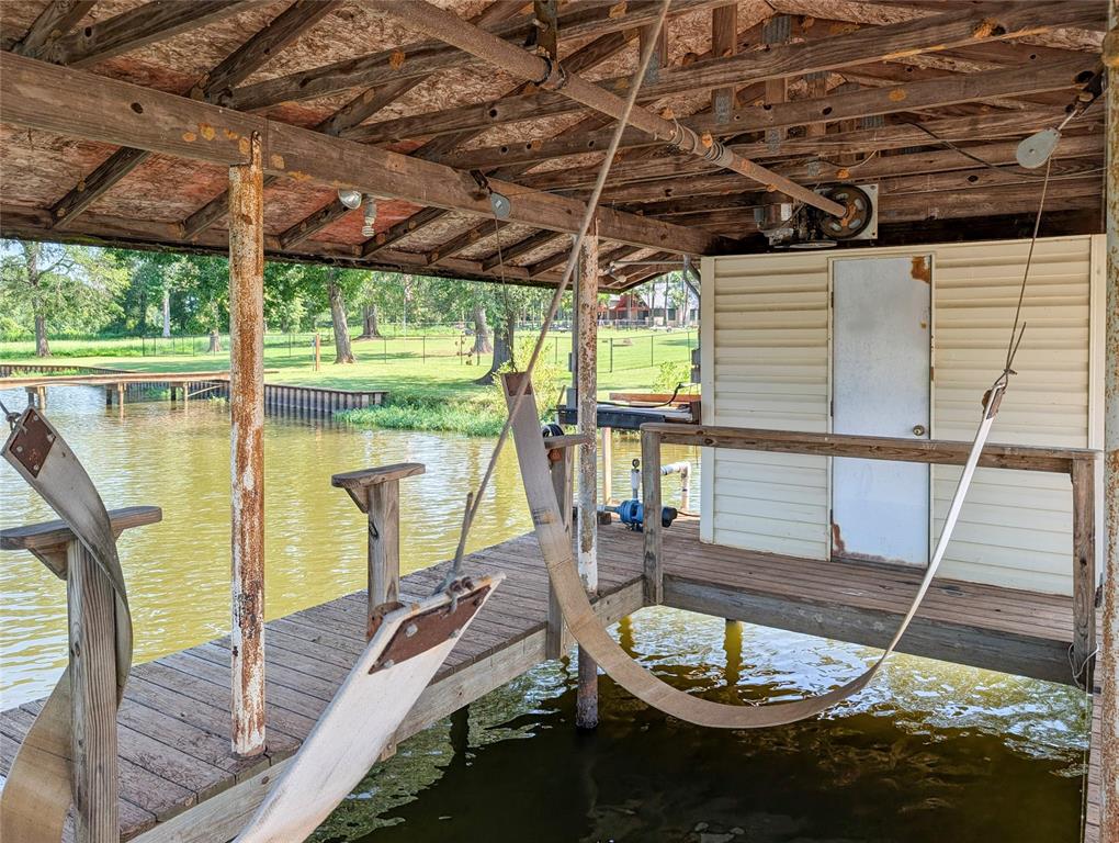 Stone Chimney Cove - Residential