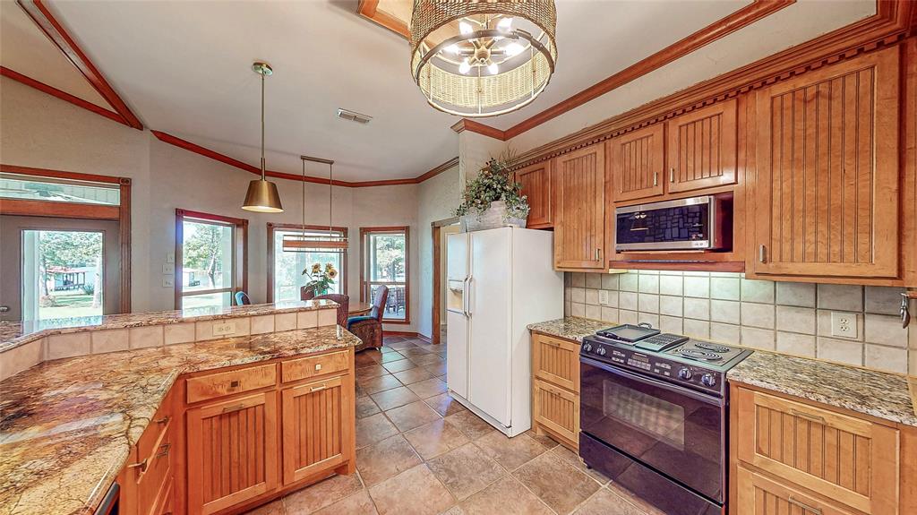 Stone Chimney Cove - Residential