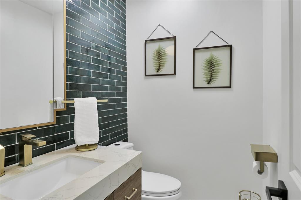 Moore Lonson - Residential