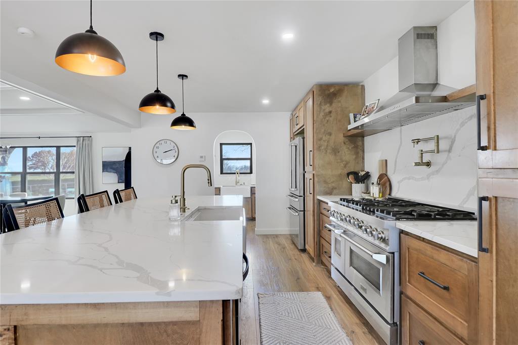 Moore Lonson - Residential