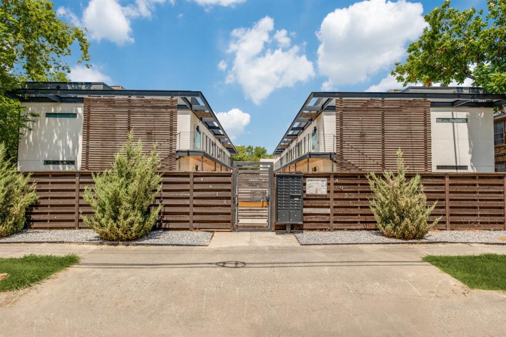 College Hill - Residential Lease