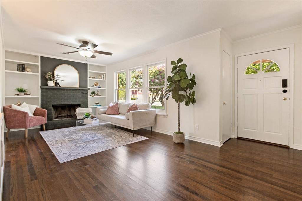 625 Ridgedale Drive