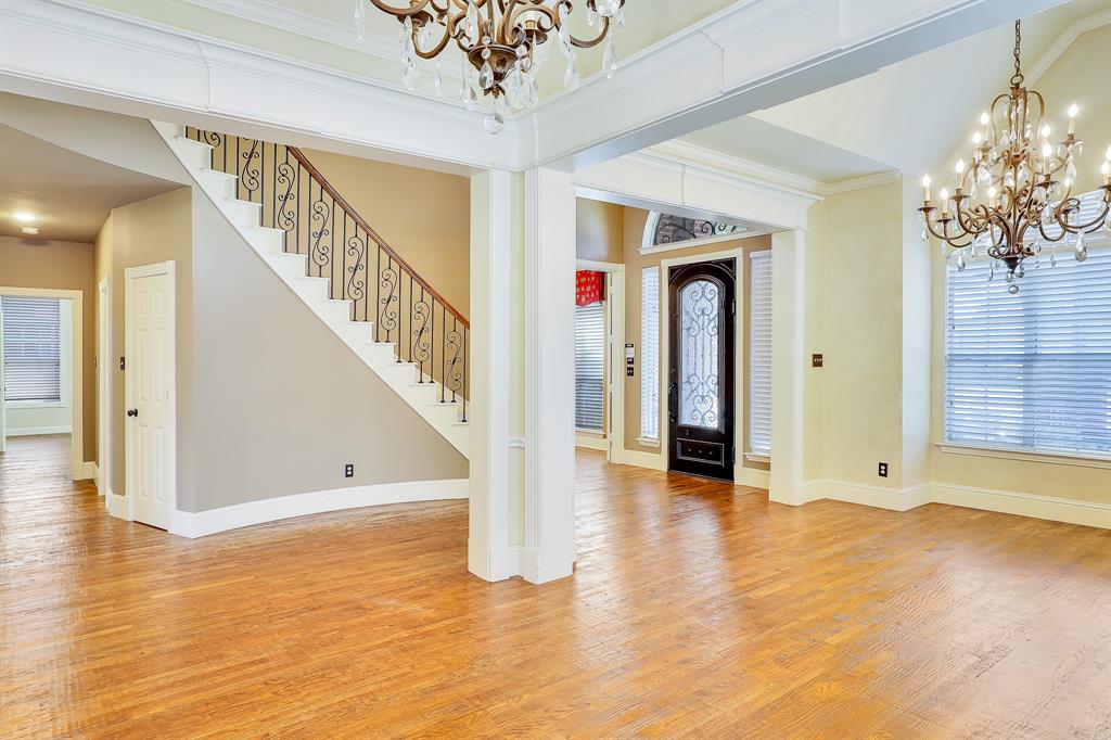 8312 Young Court