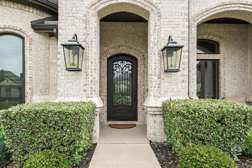 901 Saint Peter Lane