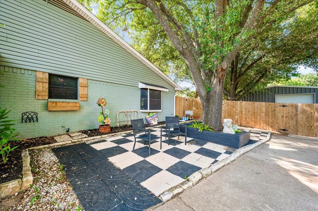 209 Live Oak Lane