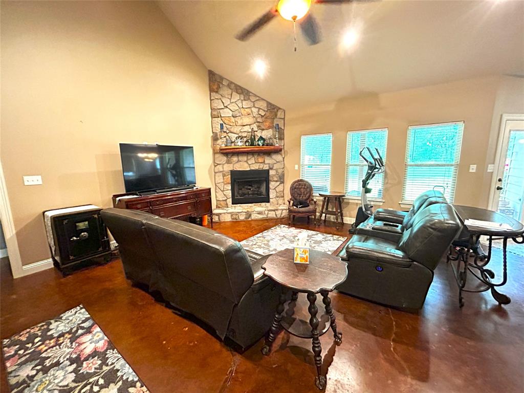 281 County Road 3646