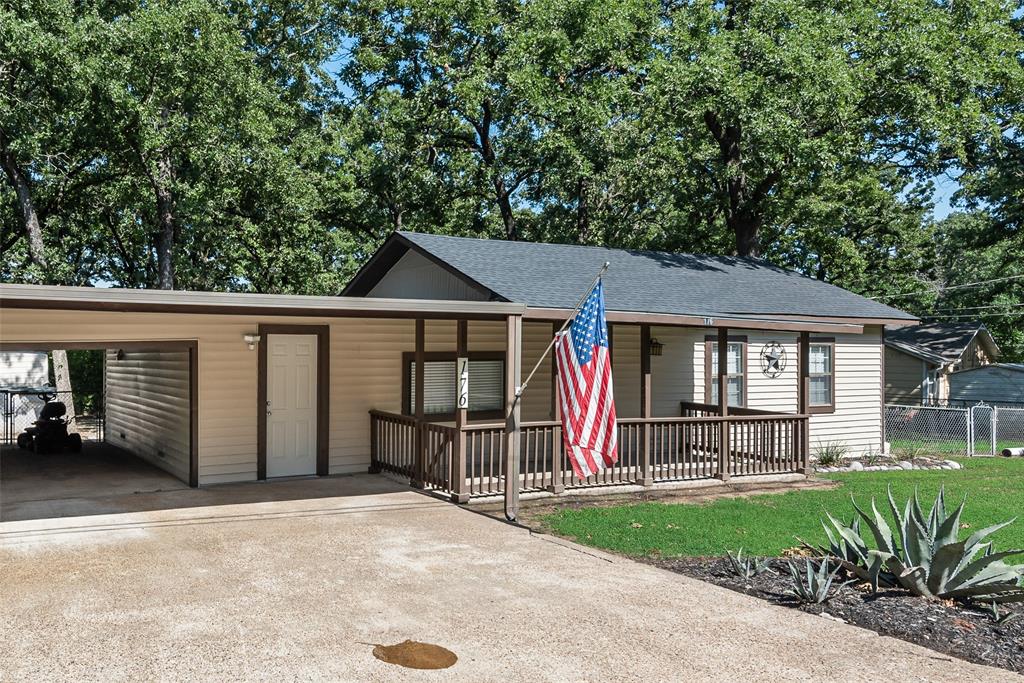 176 Forest Lane