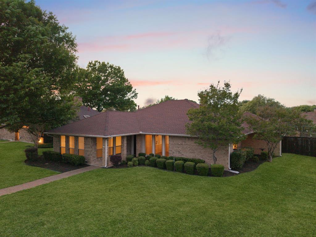 2429 Golden Oaks Drive