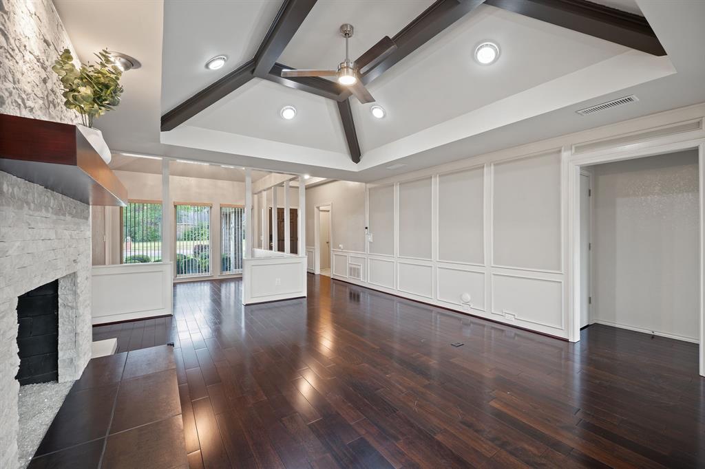 2429 Golden Oaks Drive