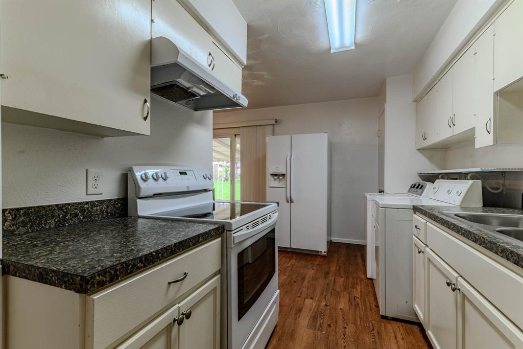 Plymouth Park North 05 - Residential