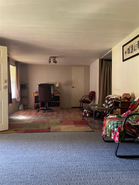 Crazy Horse Ranchos - Residential