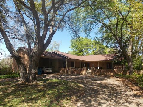 704 Adams Lane Kaufman TX 75142