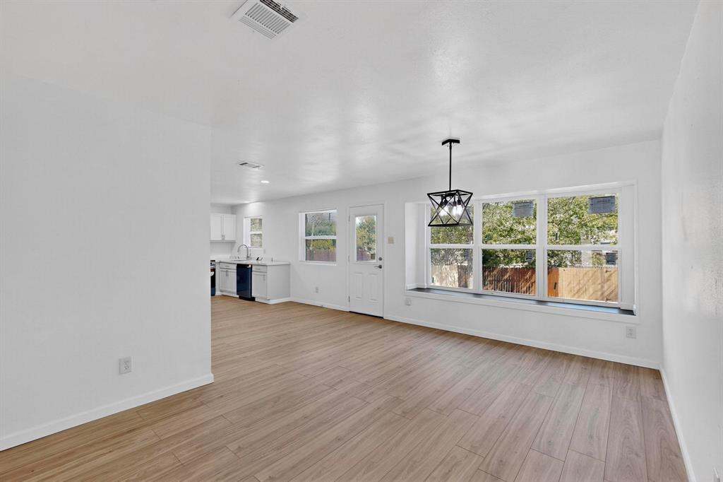 Skyline 04 - Residential