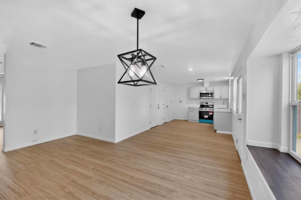 Skyline 04 - Residential