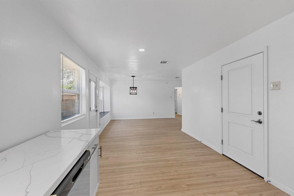 Skyline 04 - Residential