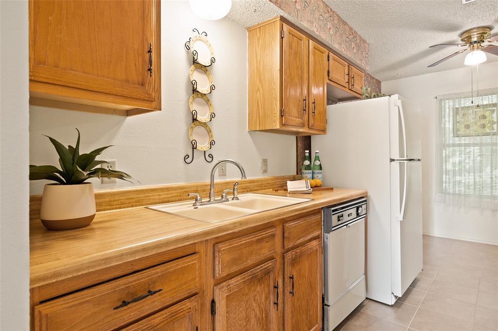 Country Oaks Add - Residential