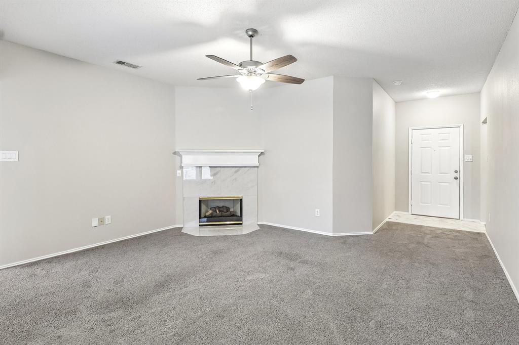 1504 Parrot Court