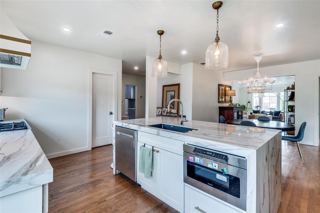 Preston Place 02 - Residential Income