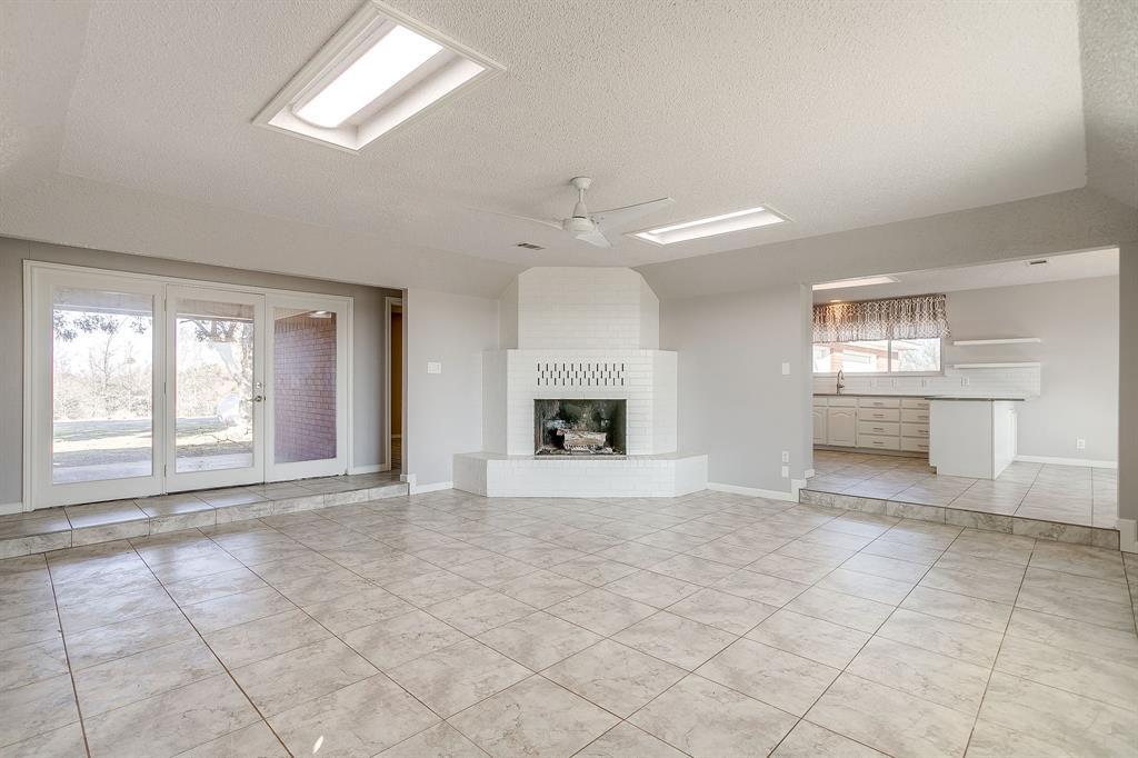 407 Llano Court
