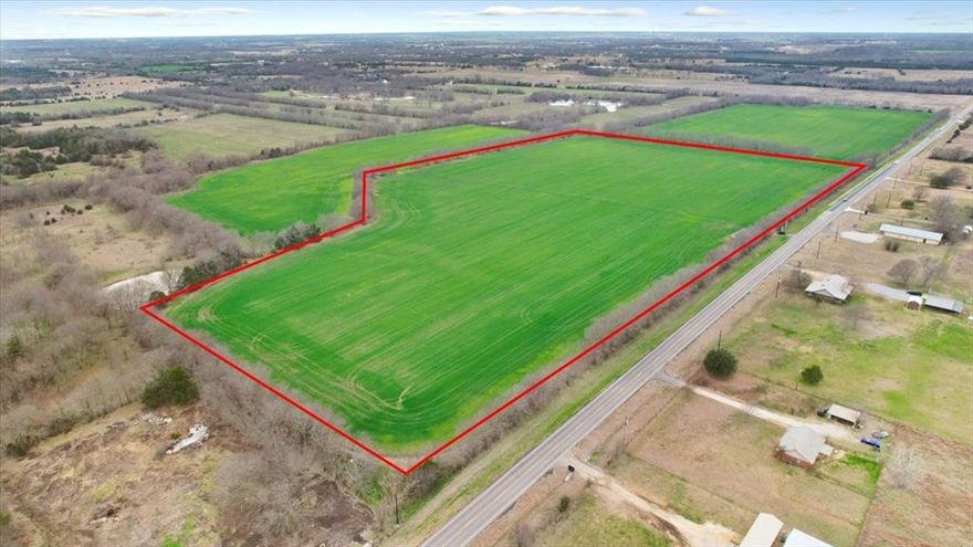 Prime development opportunity just outside Van Alstyne! This versatile property is ideal for residential or commercial use, offering unbeatable convenience near State Highway 121, Highway 75, and Highway 160. With its strategic location, this land is perfect for developers or investors seeking easy access to major routes while enjoying the charm of a growing area. Don’t miss this chance to secure a prime piece of real estate in a high-demand location!