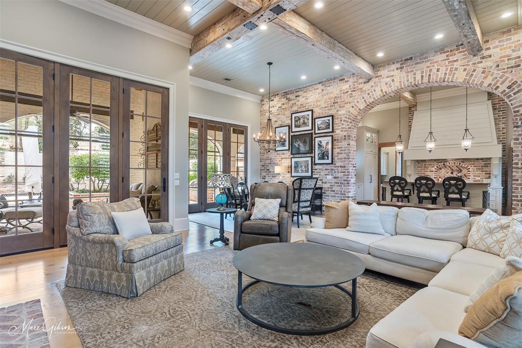 Esplanade - Residential