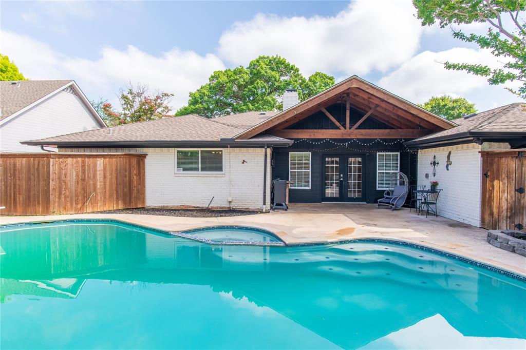 2725 Regal Road