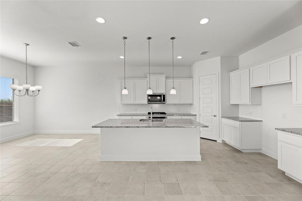 Lake Breeze - Residential