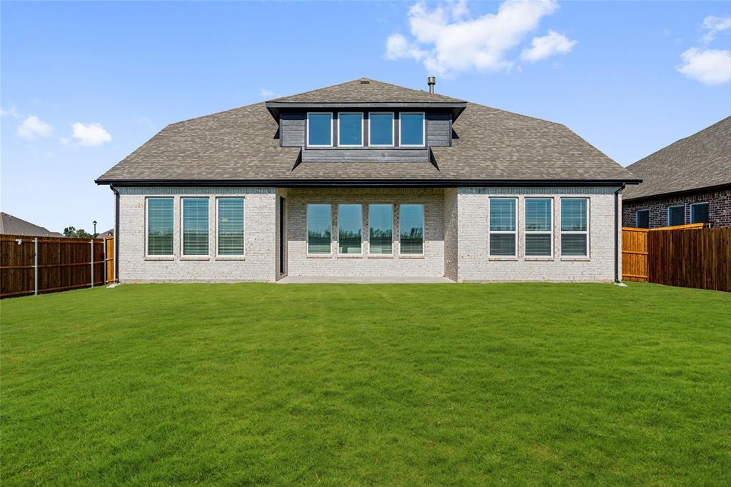 Lake Breeze - Residential