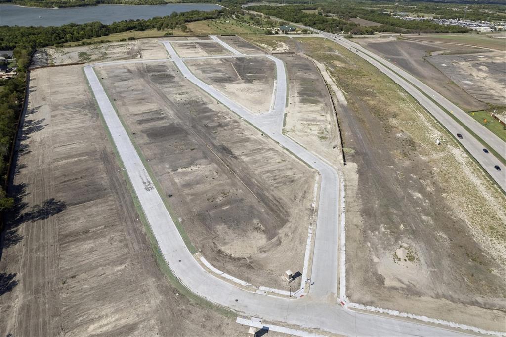 Lake Breeze - Residential