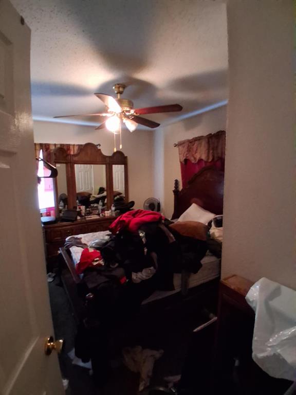 1015 E Morphy Street