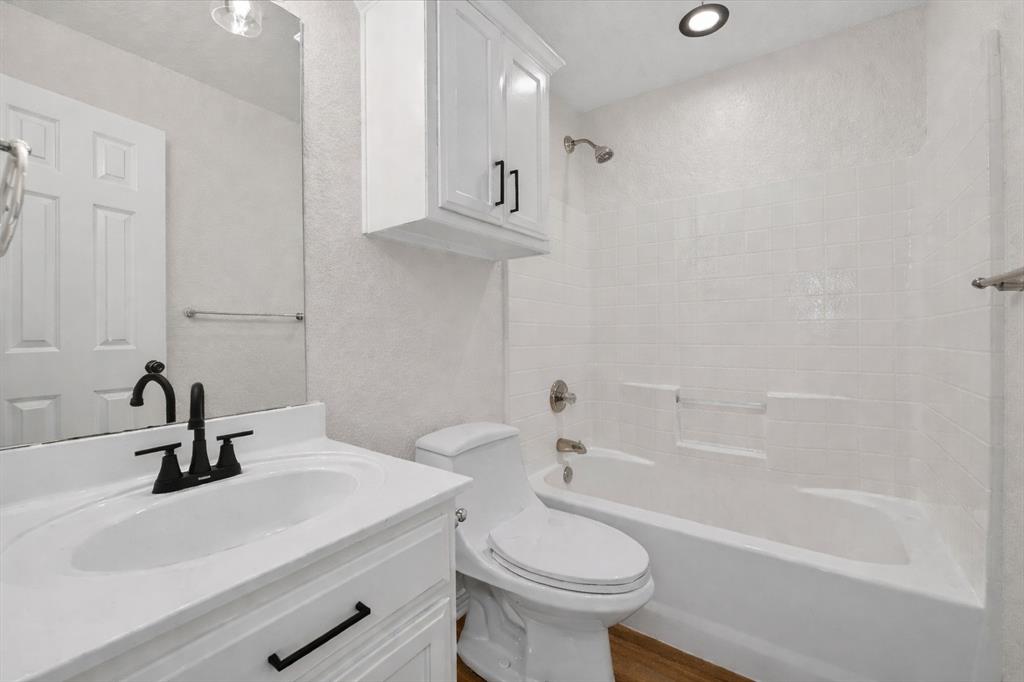 Runaway Bay - Residential