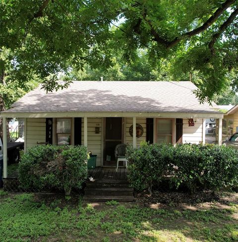 118 WOODLAND Avenue Corsicana TX 75110
