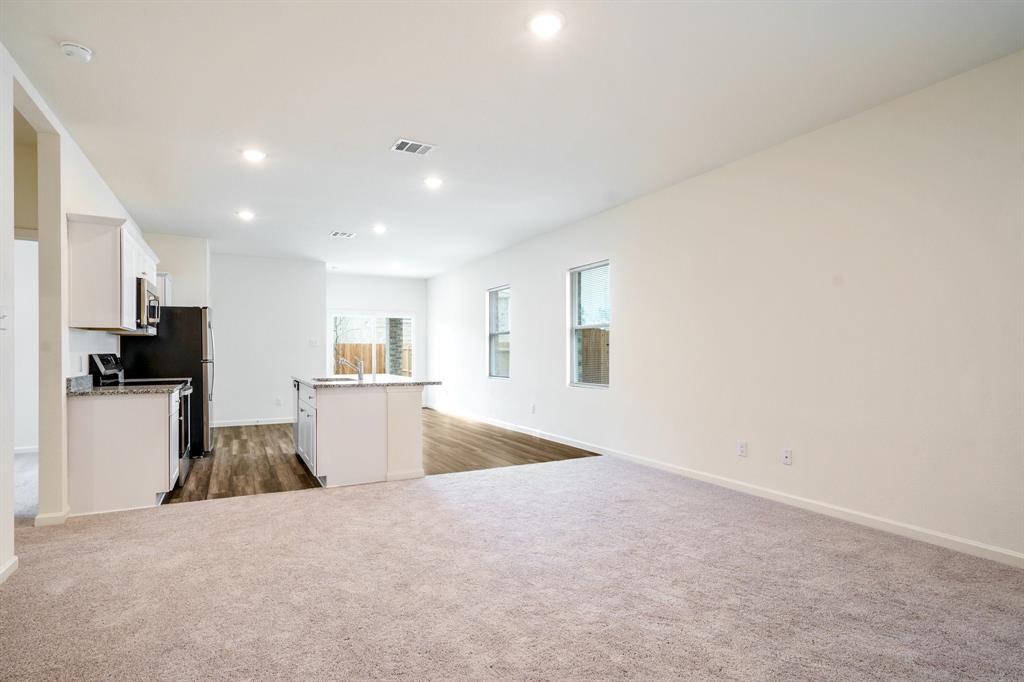 Melissa, Texas 75454, United States, 3 Bedrooms Bedrooms, ,2 BathroomsBathrooms,Residential,Active,164906