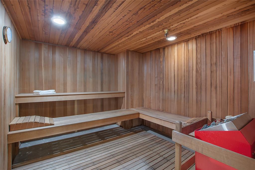 Douglas Condo 8181 - Residential