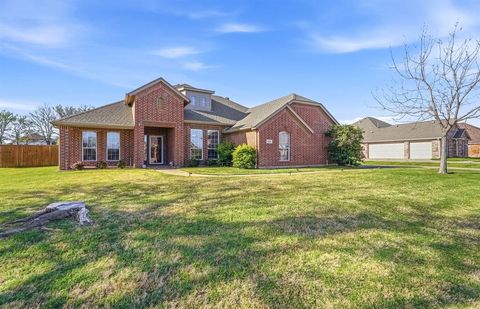 Photo of 207 Moonlit Path Drive, Shady Shores, TX 76208 (MLS # 21185522)